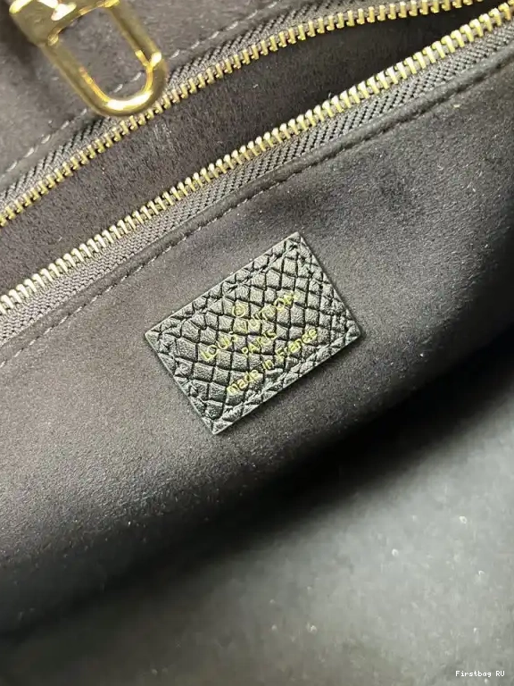 First bag ru PM VUITTON ONTHEGO LOUIS 0628